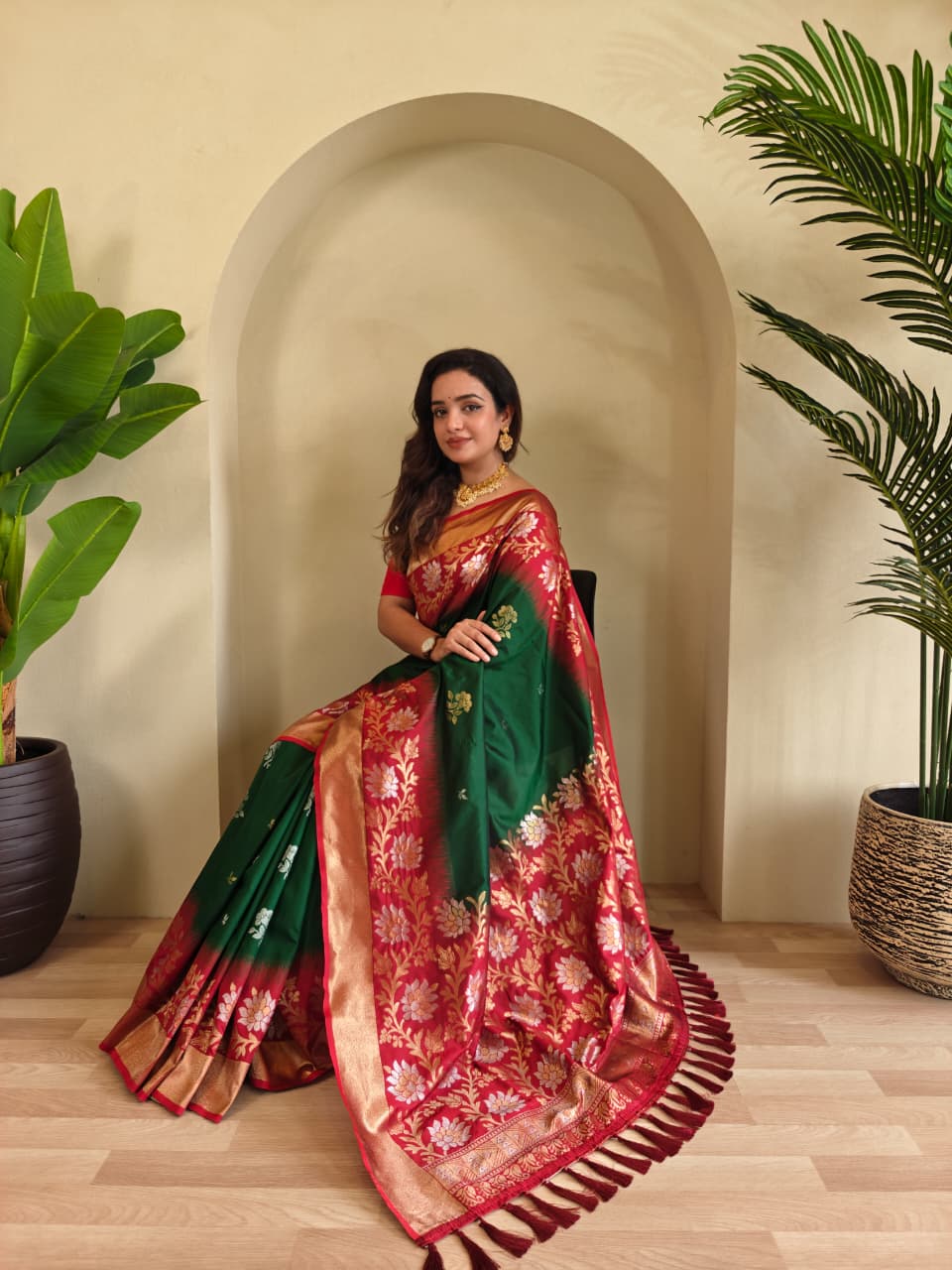 Fulpati Dual Tone Silk Saree