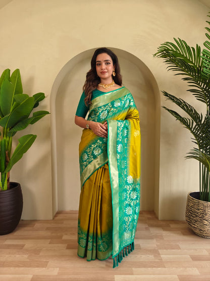 Fulpati Dual Tone Silk Saree